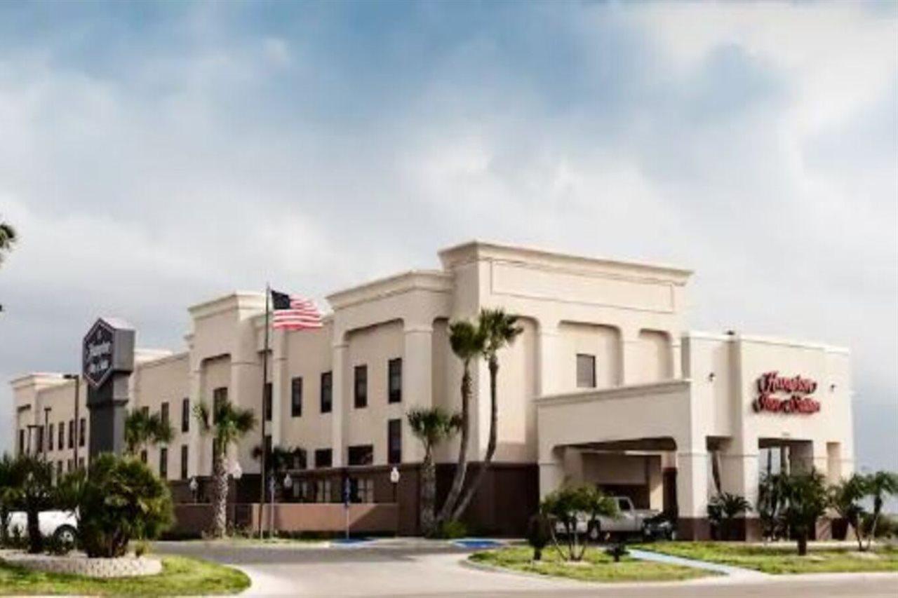 Hampton Inn & Suites Harlingen Exterior photo