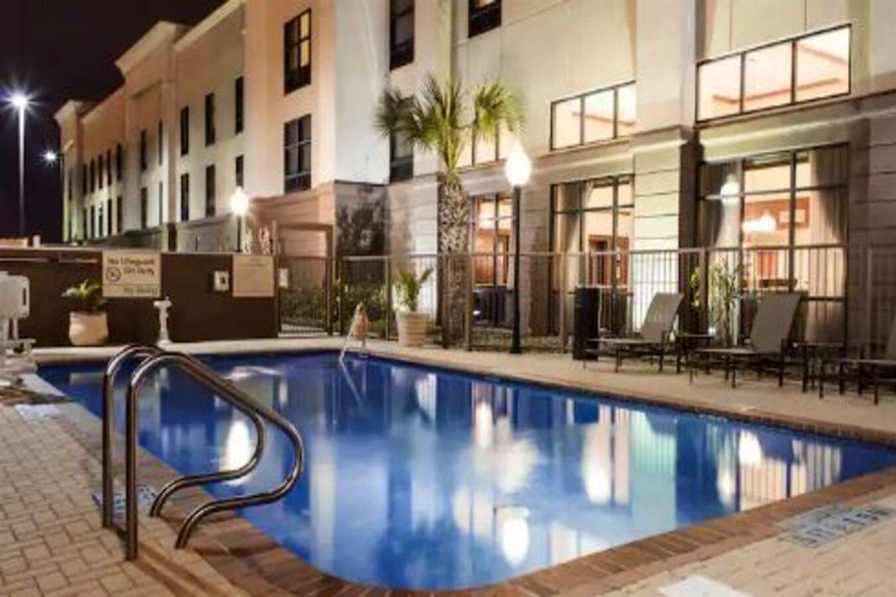 Hampton Inn & Suites Harlingen Exterior photo